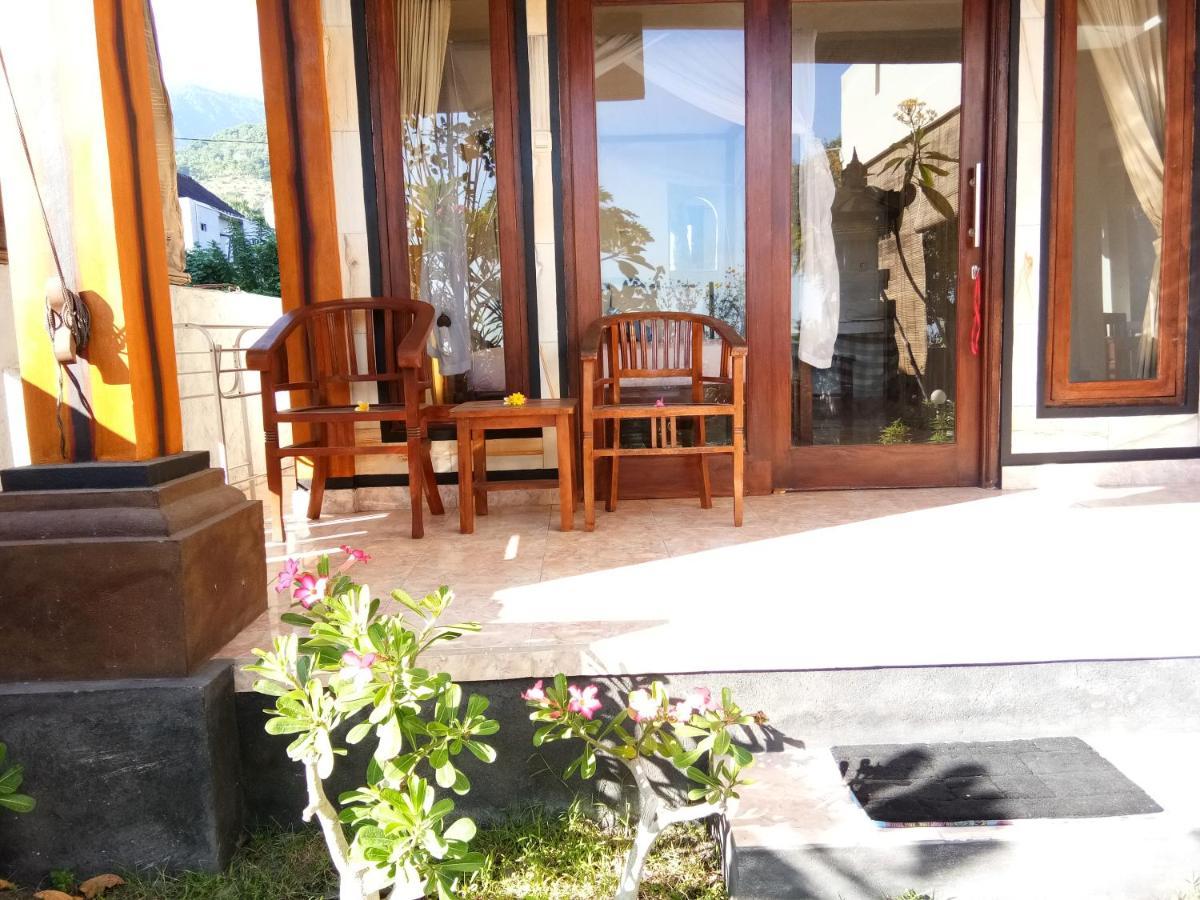 Sudi Homestay Amed Екстериор снимка