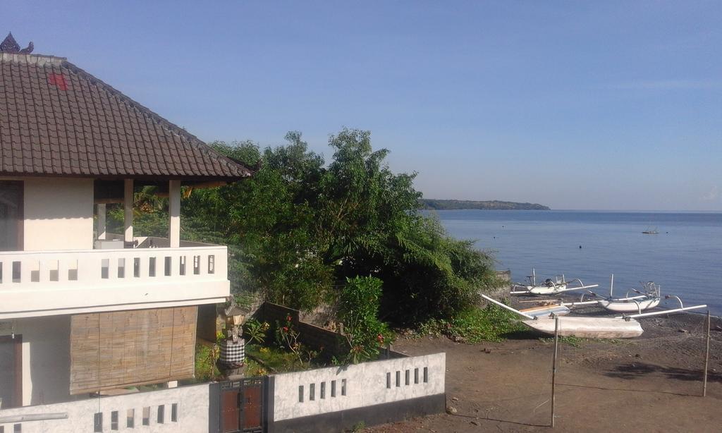 Sudi Homestay Amed Екстериор снимка