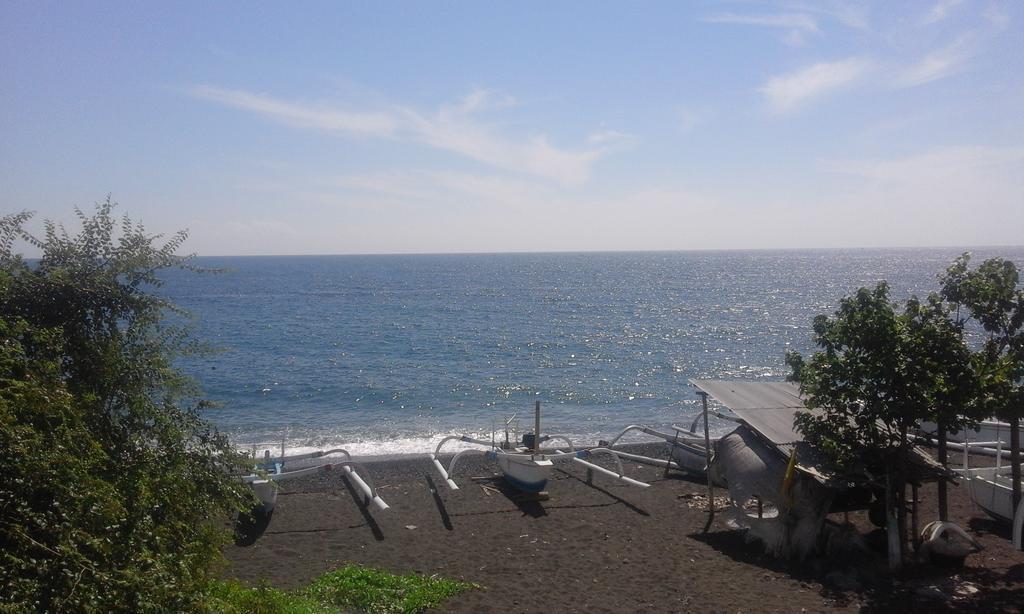 Sudi Homestay Amed Екстериор снимка
