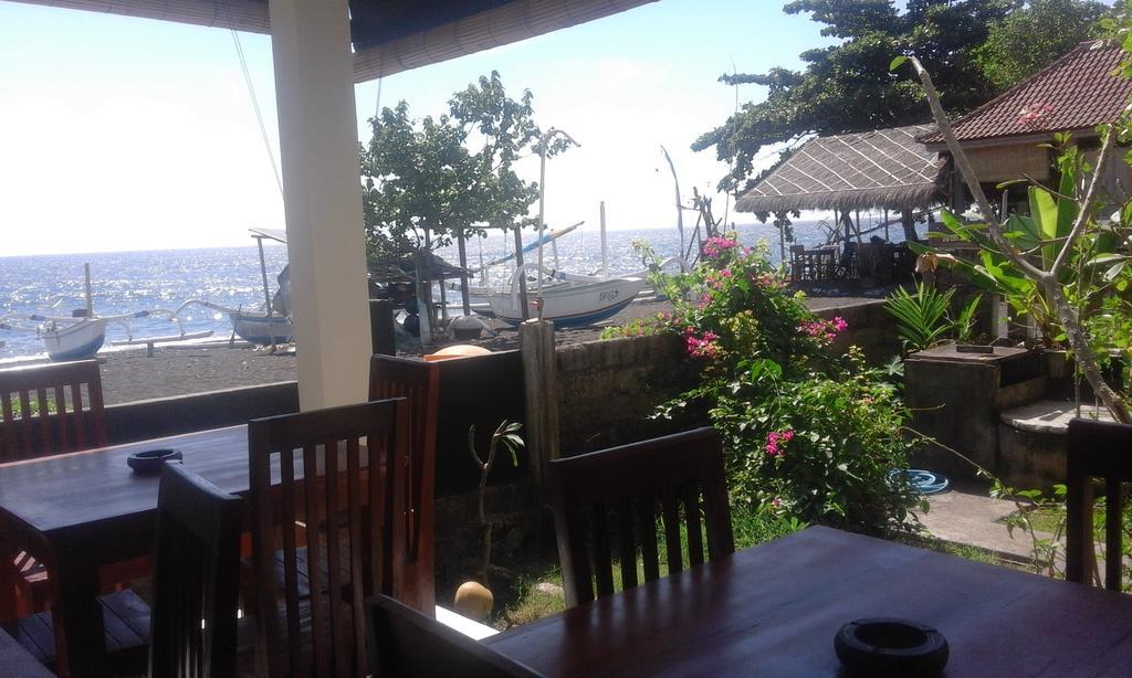 Sudi Homestay Amed Екстериор снимка